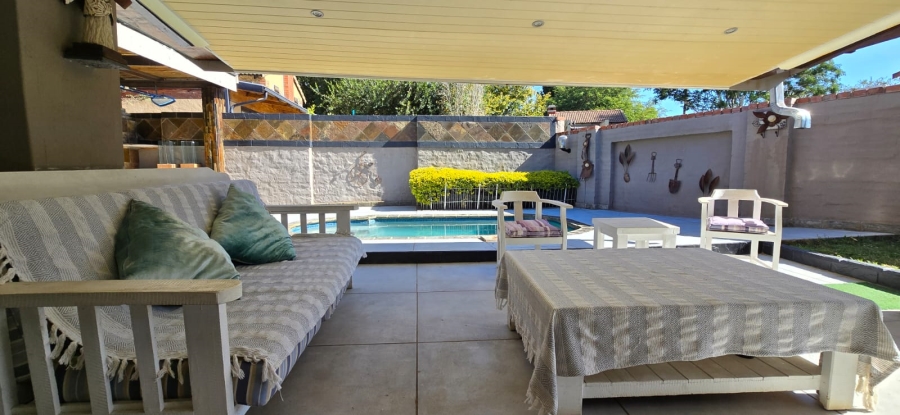 4 Bedroom Property for Sale in Waterval East North West